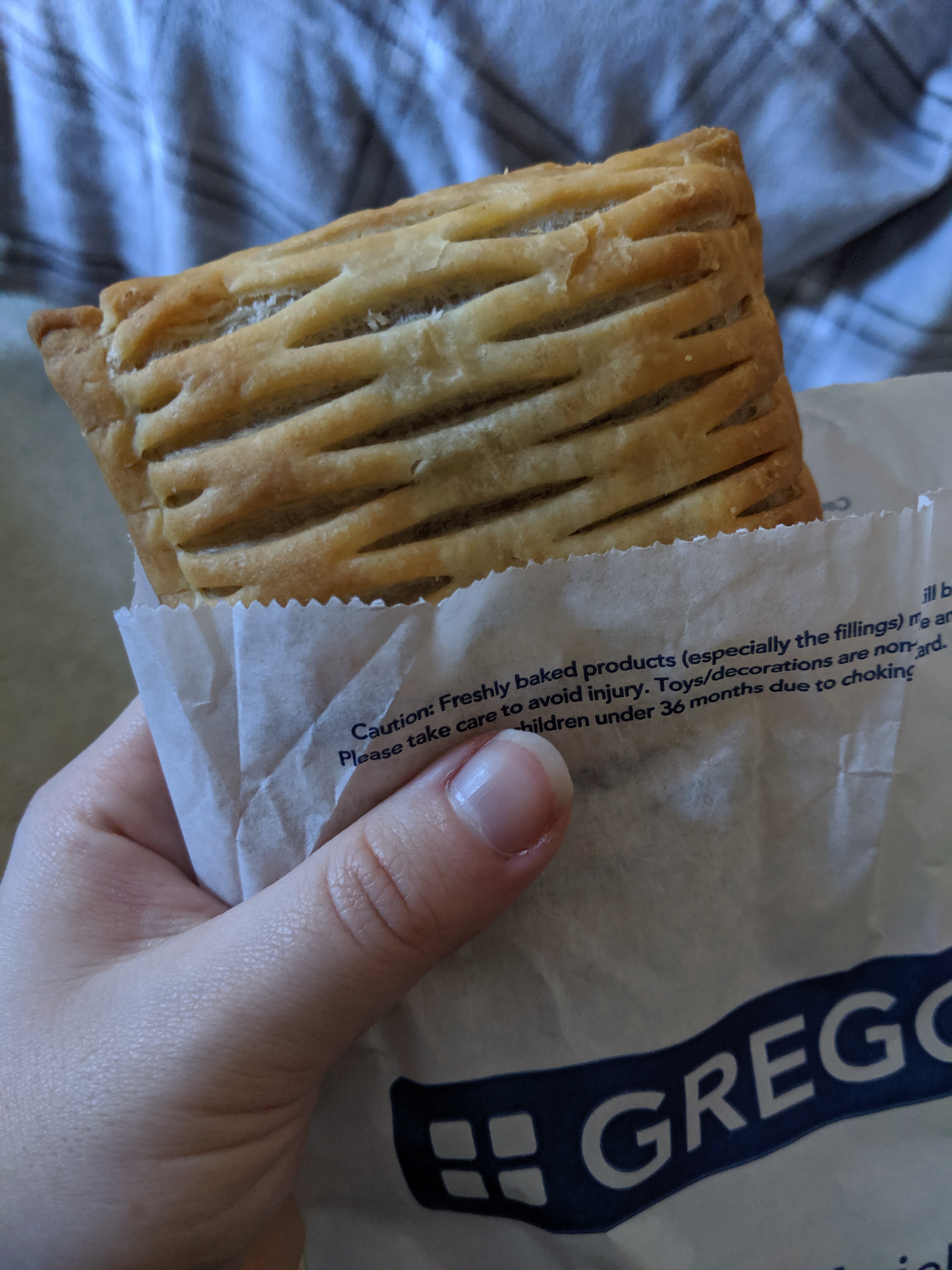 Taylor Tries the Gregg’s Vegan Steak Bake – Taylor Talks Vegan
